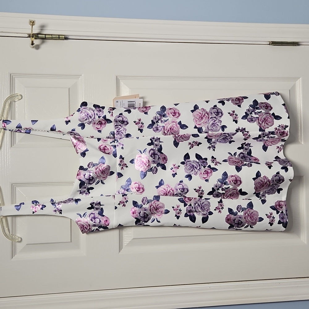 City Vibes Sleeveless A-line Mini Dress:‎ Ivory W/Purple Floral: Junior Large